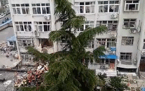 突發(fā)！青島一居民樓發(fā)生爆燃！已造1人死亡，7人受傷！3公里外有震感…