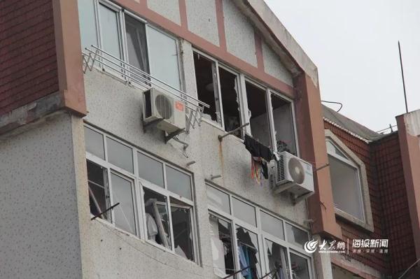 突發(fā)！青島一居民樓發(fā)生爆燃！已造1人死亡，7人受傷！3公里外有震感…