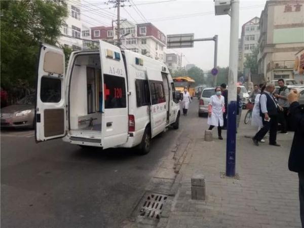 突發(fā)！青島一居民樓發(fā)生爆燃！已造1人死亡，7人受傷！3公里外有震感…