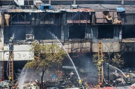煤氣罐有沒忘關閥門？ 爆燃事故給餐館沉重警示